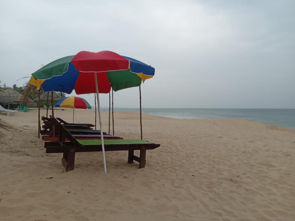 Natural Cabanas Kanattegoda Exterior photo